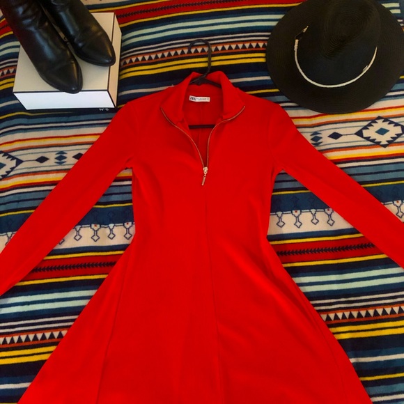 Zara zipped retro red dress 🔥 - Picture 3 of 4